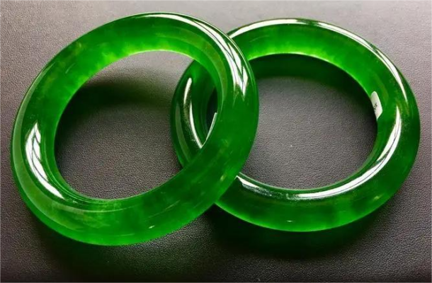 翡翠手鐲保養 翡翠手鐲保養